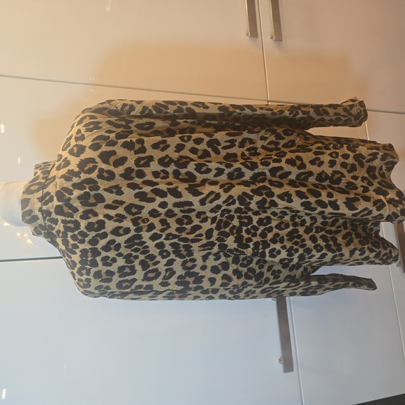 VTG 100% Silk Leopard Print Long Sleeve Button Down Blouse Brown Medium - Picture 5 of 11